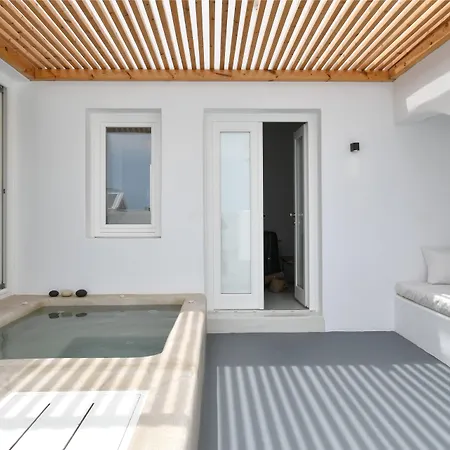 Thiro Santorini 3*