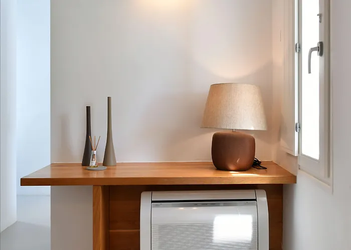 Thiro Santorini Hotel 3*