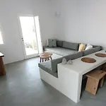 Thiro Santorini 3*